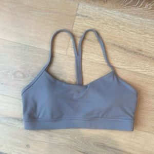 Lululemon Flow Y Bra Nulu Light Support, Gray, Size 4